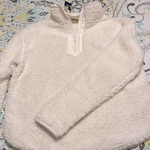 New white cozy pullover